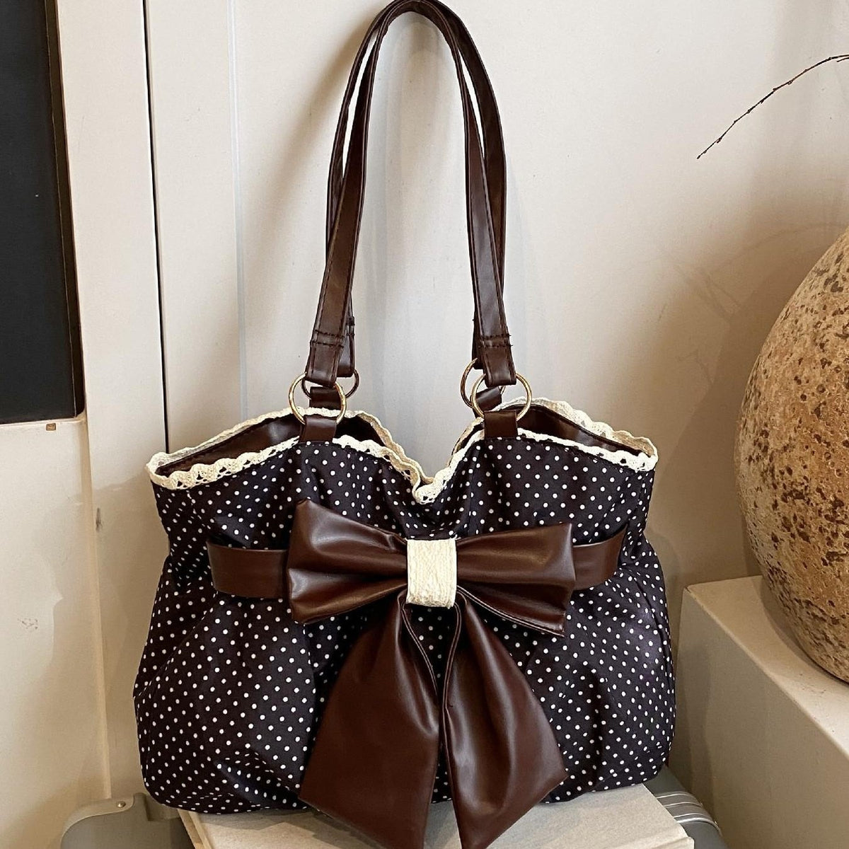 🔥Last Day 49% OFF - 🎀🖤 Trendy Polka-Dot Bow Tote Bag