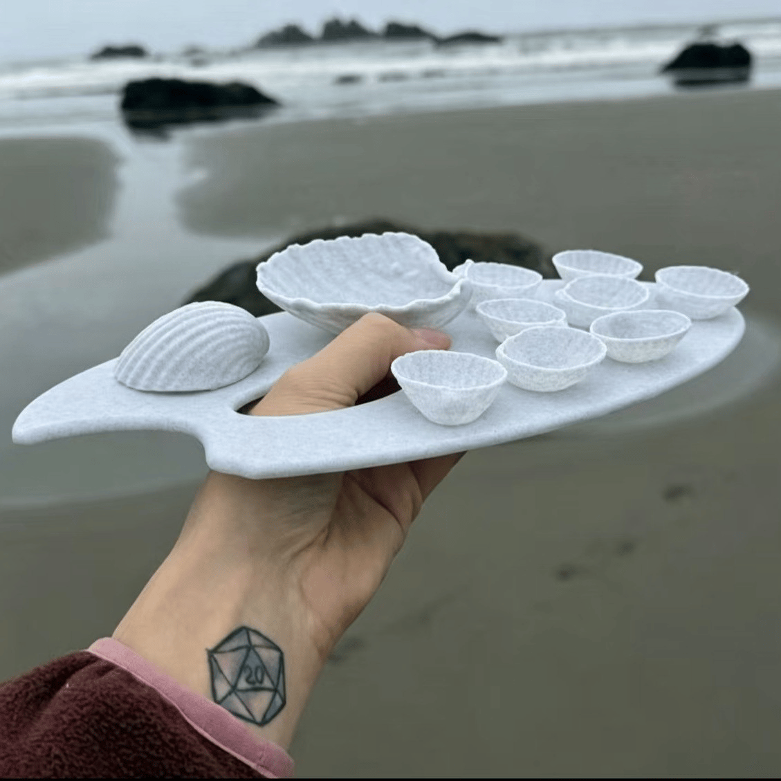 🐚🎨 3D Sea Shell Painting Palette — Aesthetic Artist Palette with Deep Wells for Acrylic, Gouache & Watercolor, Cute Shell-Shaped Mixing Tray for Desk Decor