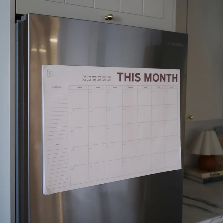 《Undated Large-Size Monthly Calendar 📅: 12 Tear-Away Pages to Ditch "Date Constraints" in Scheduling》