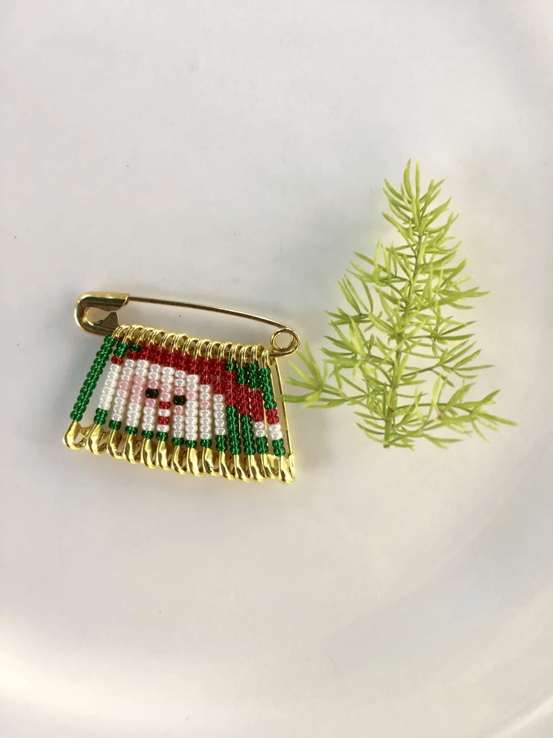 🔥LAST DAY SALE 50% OFF🎄Holiday Charm Beaded Pin Collection