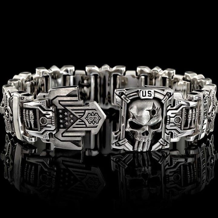 🔥Last 4 hours Sale: Save 50% -Armed Forces Destiny Struggle Skull Interlock Silver Bracelet