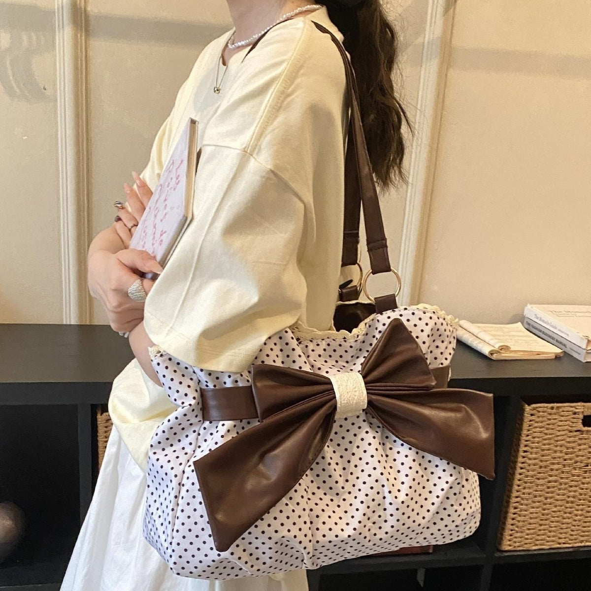 🔥Last Day 49% OFF - 🎀🖤 Trendy Polka-Dot Bow Tote Bag