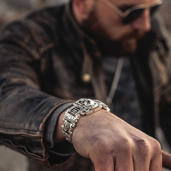🔥Last 4 hours Sale: Save 50% -Armed Forces Destiny Struggle Skull Interlock Silver Bracelet