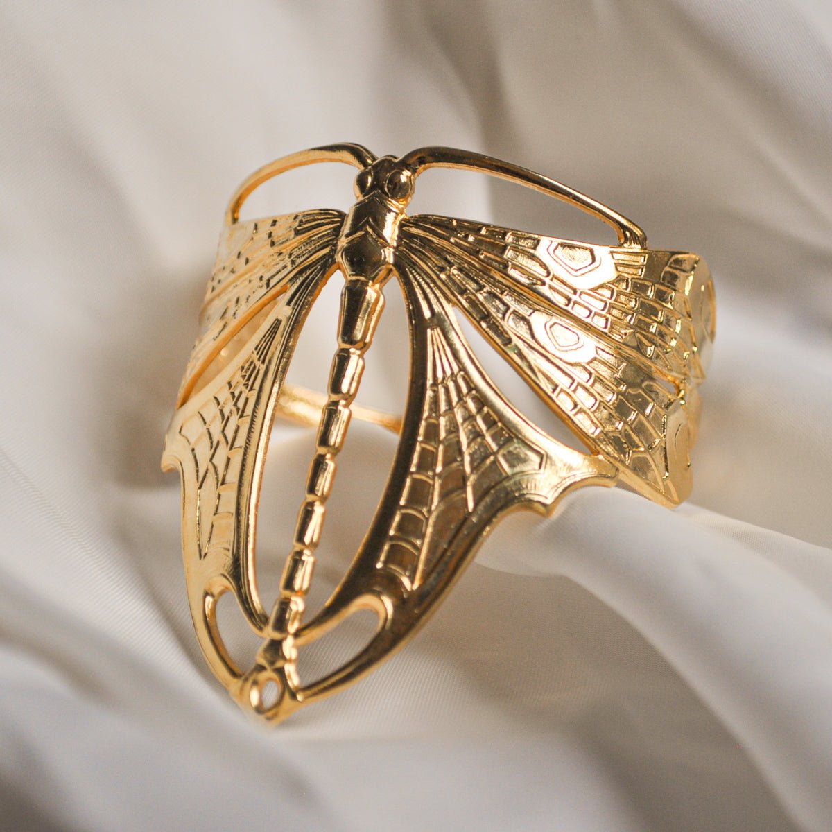 🔥Last Day 49% OFF - 💫Handmade Gold Flying Dragonfly Bracelet