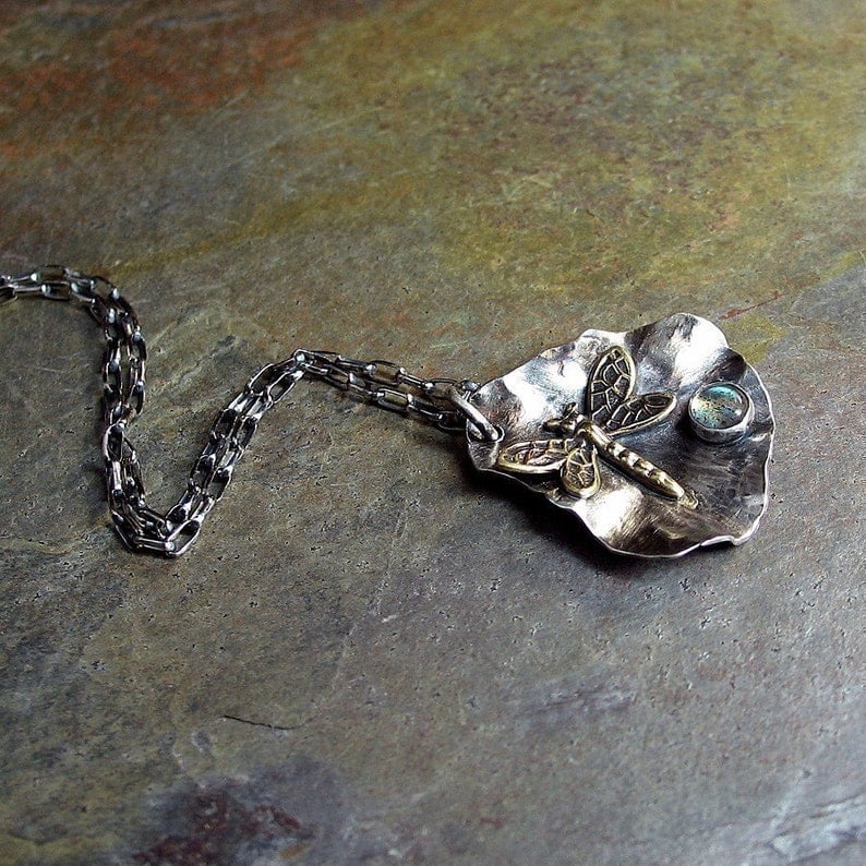 ⏰Historical Lowest Price: Save 49% -Vintage Dragonfly Shell Necklace
