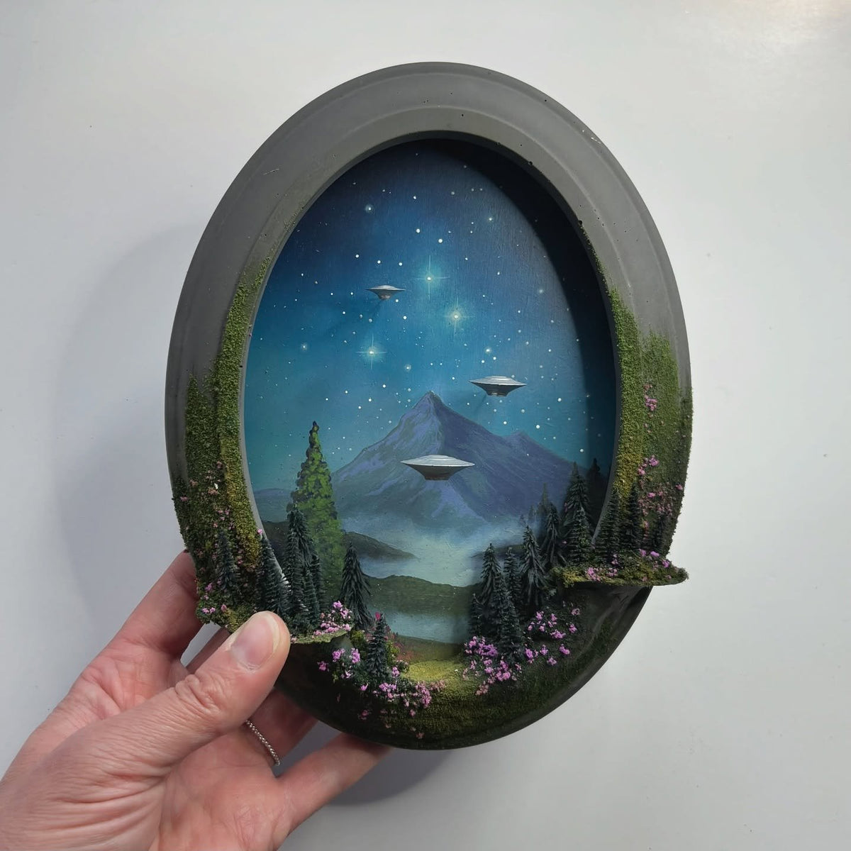 🔥LAST DAY 49% OFF - 👽🛸 Handmade UFO Diorama Art Sculpture