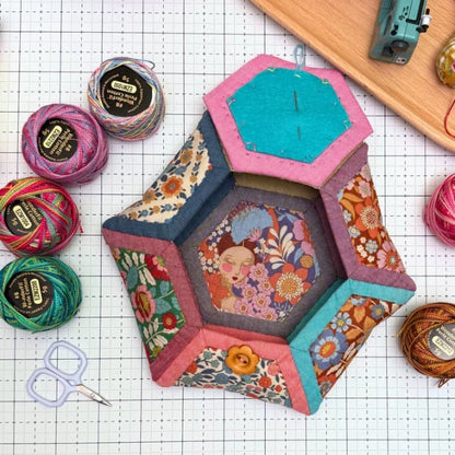 🔥LAST DAY 49% OFF - ✨DIY Hexagon Patchwork Flower Basket Sewing Template-with instruction