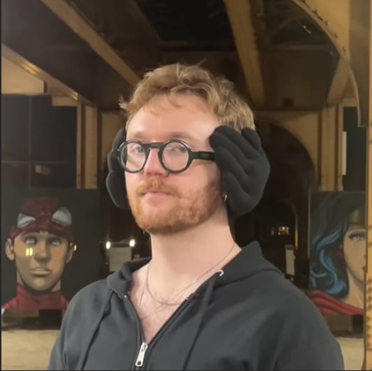🔥Last 4 hours Sale: Save 50% -Artistic Hand Earmuffs