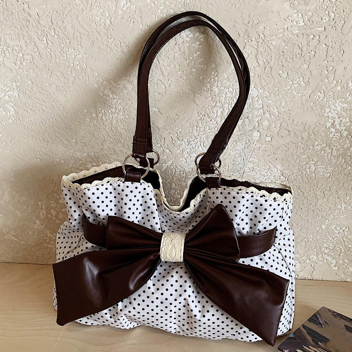 🔥Last Day 49% OFF - 🎀🖤 Trendy Polka-Dot Bow Tote Bag