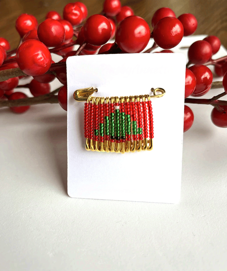 🔥LAST DAY SALE 50% OFF🎄Holiday Charm Beaded Pin Collection