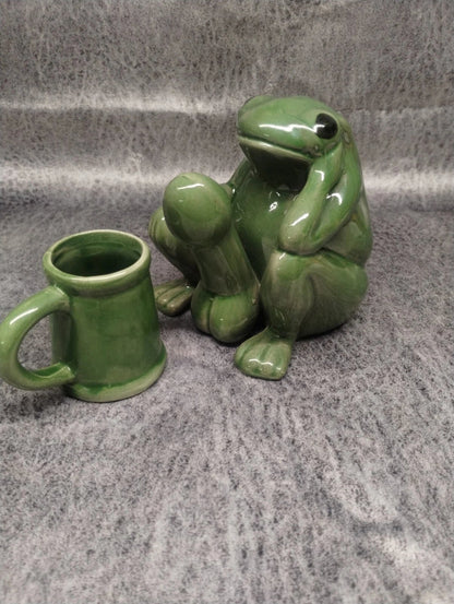 🔥Last Day 49% OFF - 🐸Antique Ceramic Naughty Frog Shot Glass Holder