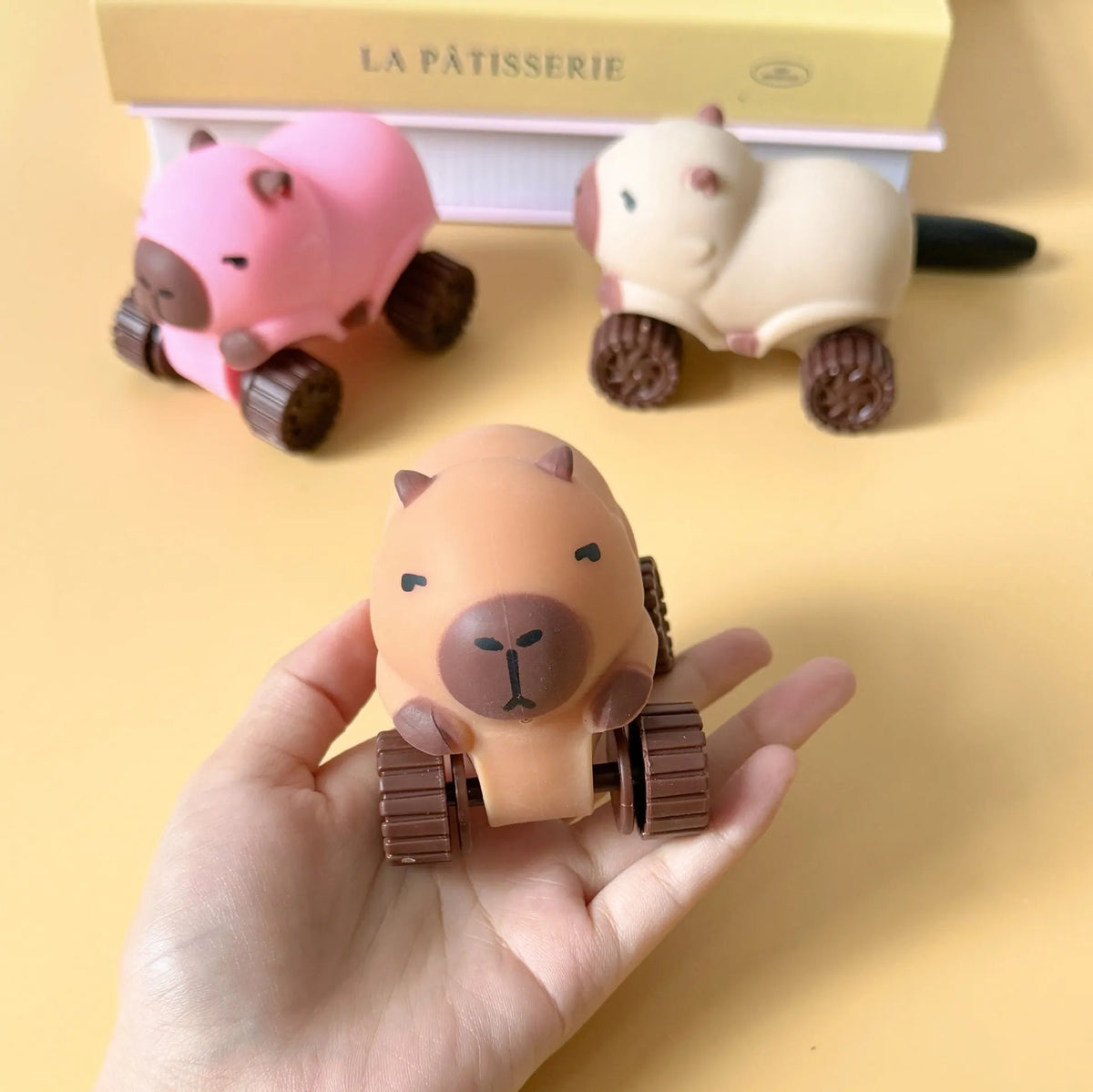 🔥LAST DAY 50% OFF - ✨Stress-Relieving Capybara Pull-Along Car