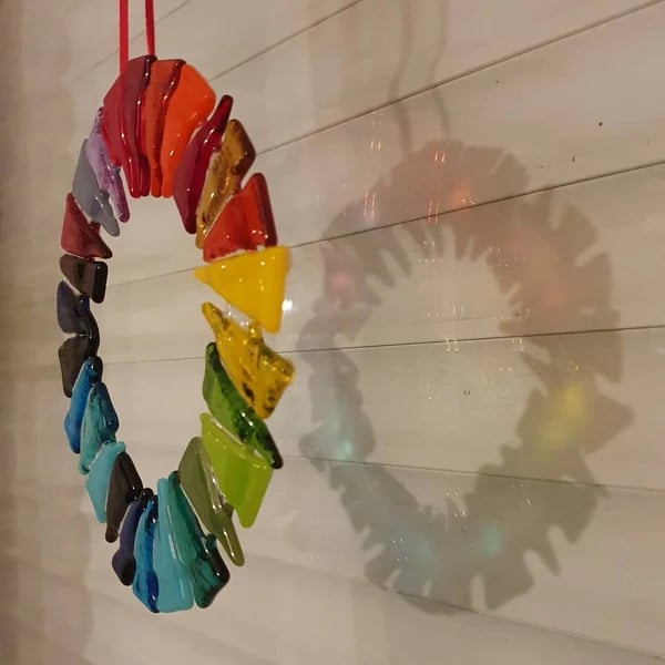 🔥LAST DAY 50% OFF - 🌈✨Rainbow wreath suncatcher