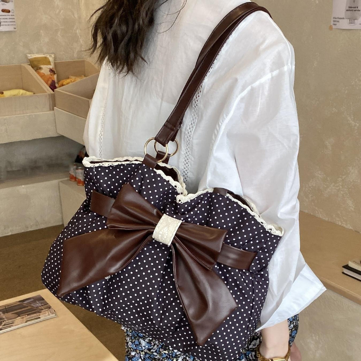🔥Last Day 49% OFF - 🎀🖤 Trendy Polka-Dot Bow Tote Bag