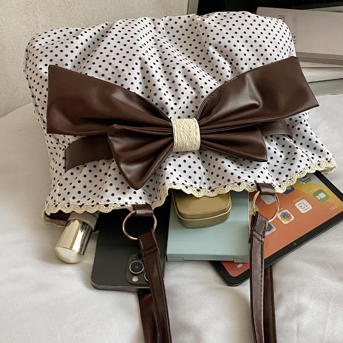 🔥Last Day 49% OFF - 🎀🖤 Trendy Polka-Dot Bow Tote Bag