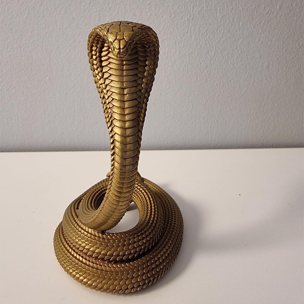 🔥Golden cobra cell phone holder