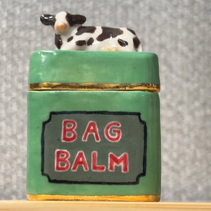 🐄 Mini Cow-Topped Ceramic Trinket Box – A Tiny, Adorable Collectible