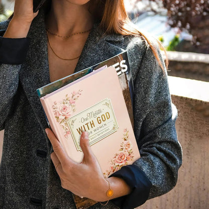 🙏🏼One Minute With God For Women – 365 Devotions (✨Premium Hardcover Book with Gold Foil)
