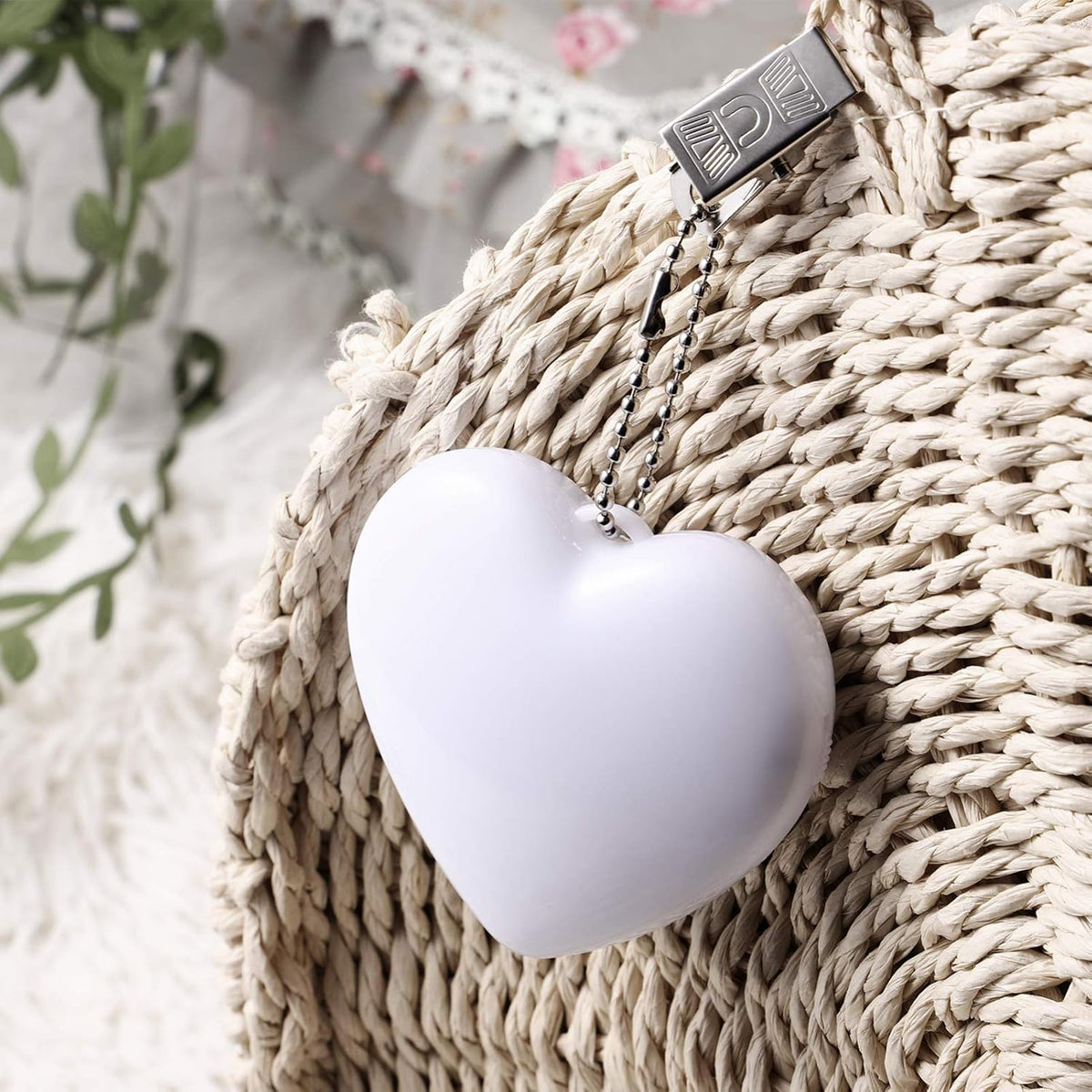 🔥Last 4 hours Sale: Save 50% -❤️Heart Sensor LED Handbag Light